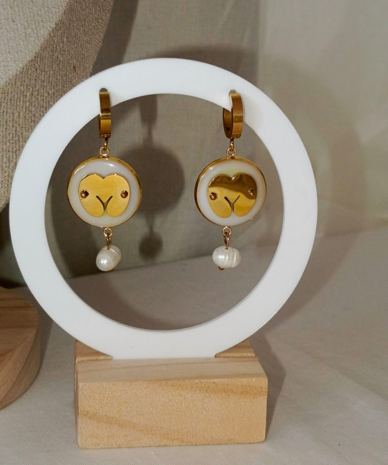 Eden Pearl heart earrings